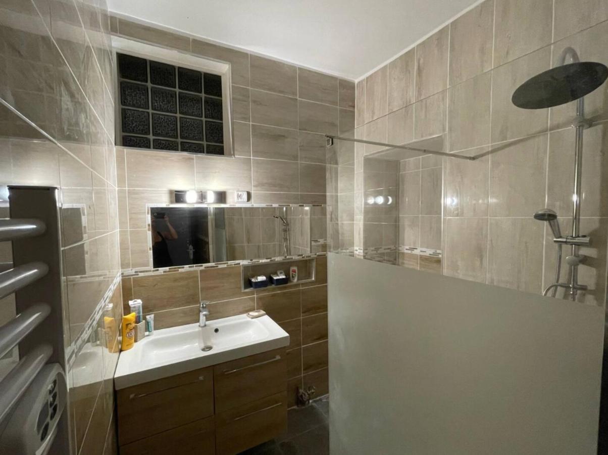 Agreable Maison Centre-Ville Bourg-Saint-Andeol Bagian luar foto
