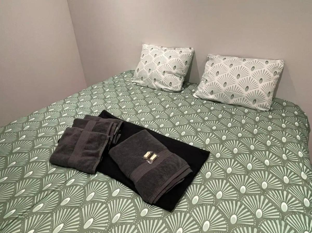 Agreable Maison Centre-Ville Bourg-Saint-Andeol Bagian luar foto